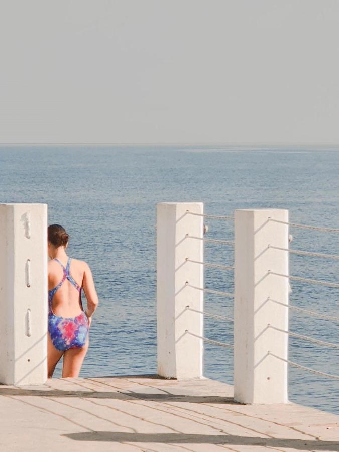 Panoramic Sea And City View Aparthotel In Orbi City バトゥーミ エクステリア 写真